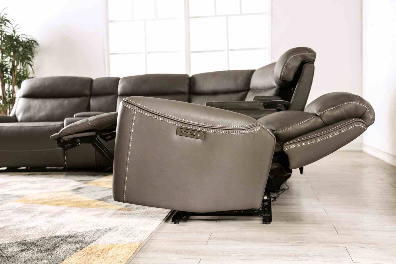 Edmondus Power Sectional